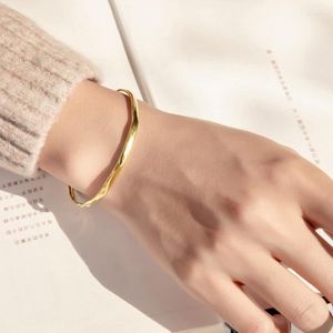 Bangle Zilver Goud Kleur Onregelmatige Armband Voor Vrouwen Meisje Verjaardagscadeau Vloeibare Lava Eenvoud Klassieke Sieraden
