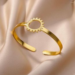 Braccialetto in acciaio inossidabile geometrico color oro con sole Bracciale aperto misura regolabile per gioielli con ciondoli da donna Accessori moda
