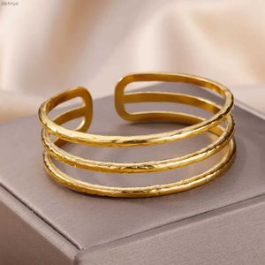 Bracelet à trois couches Bracelets en acier inoxydable pour femmes bracelet de couleur or bracelet bracelet Blancs esthétique Pulseras GiftSL240417
