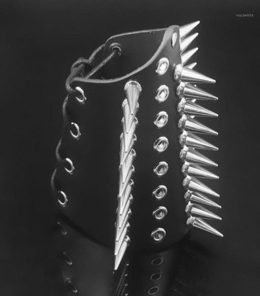Bracelet Trois Rangées Cuspidal Spikes Rivet Bracelet En Cuir Large Hommes Femmes Gothique Punk Rock Bracelet Bras Armure Cosplay Gauntlet16805621