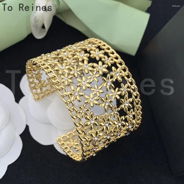 Bracelet à Reines couleur or métal ouverture bracelets pour femme grand large évider mode spécial fleur sculpté bijoux de charme