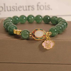 Bangle Umq Natural Green Strawberry Quartz Womens Fashion Design Simple étudiant petite amie Crystal Q240506