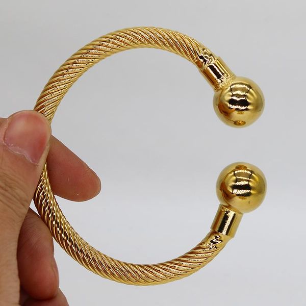 Brazalete Pulsera de cobre muy pesada Moda para mujer Conjunto de anillo de oro de lujo Mujeres africanas etíopes Dubai Regalo de boda Brazalete