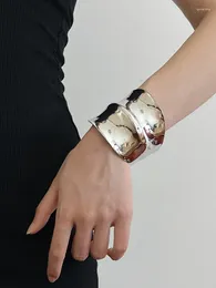 Bracelet Vintage en métal brossé pour femmes, Style Punk, bijoux de personnalité, cadeau de fête de voyage