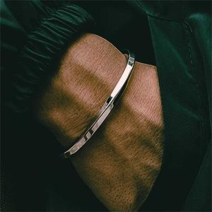 Bracelet bracelet en métal géométrique vintage bracelet torsadé bracelet pour hommes couleurs argentées bracelets ouverts bracelets punk bijoux de fête décontractée 240411