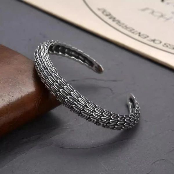 Bangle Vintage Silver Color Dragon Scale pour hommes Open Retro Jewelry Accessoires Cadeaux