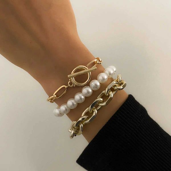 Bracelet bracelet à la main en vintage Sweet Imitation Perle pourdies Multilleuse Color Metal Cross Bracelets Girl Jewelry Couple Couple 240411