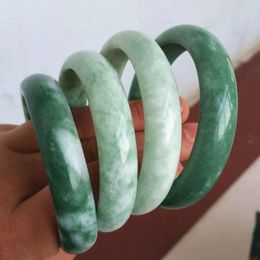 Bracelet en gros de Guizhou Guizhou Bracelet de haute qualité Green foncé couleur Floating Women's Emerald Got Go