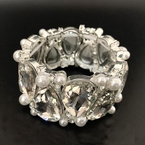 Bracelet femmes perle et grand cristal pour la fête de mariage spectacle de bal larme strass dame Bracelet extensible bijoux accessoiresBangle