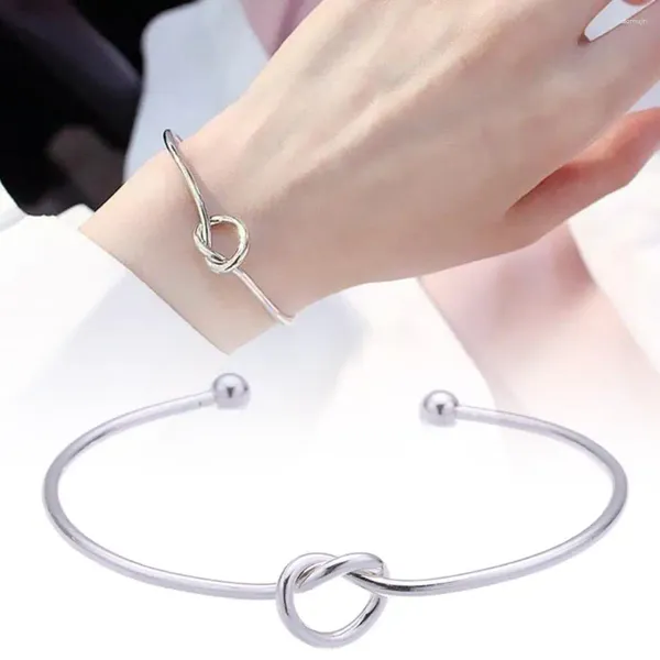 Bracelet Texture twist tissé Bracles pour femmes mode simple Charmant bijoux décor ajusté ouverture d'anniversaire de la Saint-Valentin GIF U8I9