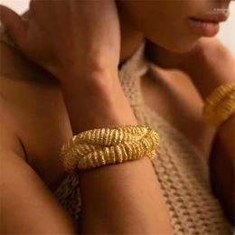 Armreif XIALUOKE Übertreibung Metall Offenes Unregelmäßiges Exturiertes Armband Für Frauen Europa Retro-Stil Persönlichkeit Manschettenschmuck