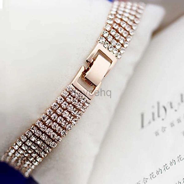 Bracelet yfjewe Nouveau élégant strass de mode élégant dames brèves cristal multicouches