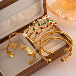 Bangle Youthway roestvrij staal metalen textuur armband voor dames mode gouden 18 K geometrische sieraden 231122