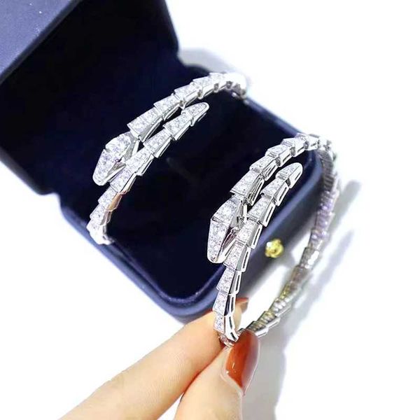 Bangle Zoca Luxury 925 Bracelet de manchette de serpent argent sterling pave zircon womens gift Ins Design Jewelry Wedding Party Q240506