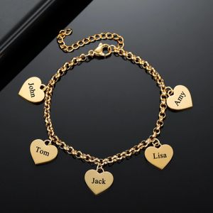 Armbanden Gouden Hart Bedelarmband Gegraveerde hanger Gepersonaliseerde hartenbedels met aangepaste kerstsieraden Cadeaus voor haar moedervriend