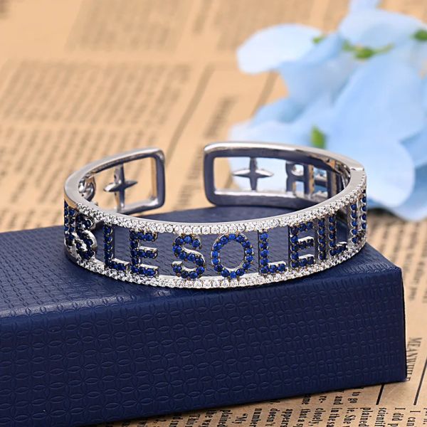 Brazaletes de gama alta con letras clásicas para mujer, joyería de marca de moda, exquisito brazalete abierto de circonia azul, el mejor regalo Zk35