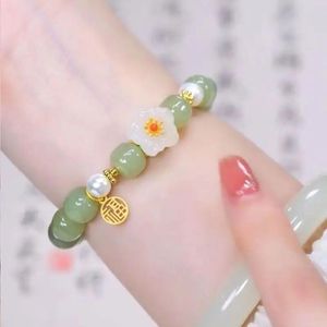 Bracelets UMQ Naturel Hotan Jade Petit Bracelet De Fleur De Pêche Pour Femmes 2024 Nouveau Design De Niche À La Mode Luxe HandString Cadeau Bijoux