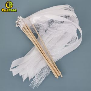 Banner Vlaggen 50 Stuks Wit Lint Wands Fairy Sticks Bruiloft Twirling Lace Streamers Met Gouden Zilveren Bel Partij Sturen Juichende Prop Gunst 230720