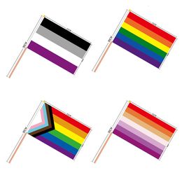 Drapeaux de bannière Aerxrbrae drapeau de main personnalisé 100Pcs 14 * 21Cm en plastique Bâton Rainbow Hand flag Gay Lesbian Homosexual Bisexual Pride hand flag 230804