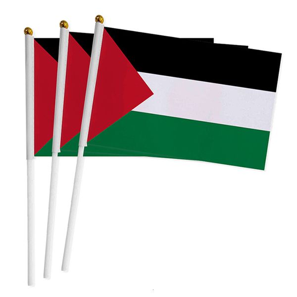 Drapeaux de bannière drapeau de main personnalisé 100pcs Palestine main agitant le drapeau 14 * 21cm Polyester PE PALE Palestine Main Drapeau avec mât en plastique 230714