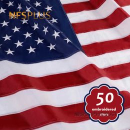 Banner vlaggen geborduurde sterren USA vlag Verenigde Staten 3x5 4x6 5x8 6x10 ft genaaide strepen messing doorvoerstoffen Decoratie Amerikaanse vlaggen en banners G230524