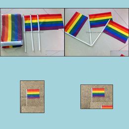 Banner vlaggen feestelijke feestbenodigdheden home tuin regenboog gay pride stick vlag 21x14cm creatieve hand mini draagbaar waaiende handh dhmyk