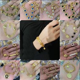 Banshee Medusa Bracelets à chaîne dorée en émail plaqué or 18 carats en laiton de marque de luxe pour femme Bracelets de style classique Lien Premium Cadeaux de fête festive MB4 --11