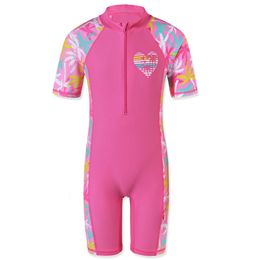 Baohulu 1-11 jr Kinderen Swimwear Girls Korte Mouw Swimsuit Een stuk UPF50 RASH GUARD Baby Girl Swimwear Children Surf Surf Surf Surf Surf Surf Surf Surf Surf Surf Surf Surf S aangevoerd 240430