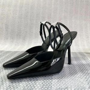 Baotou hiel sandalen rug slank metaal high air mode vierkant teen enkelband vaste kleur dunne schoenen