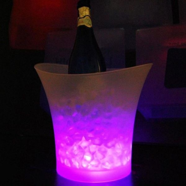 Bar 5 litres Volume en plastique LED seau à glace couleur changeante discothèques lumière LED seau à glace Champagne vin bière seau à glace Ship205o