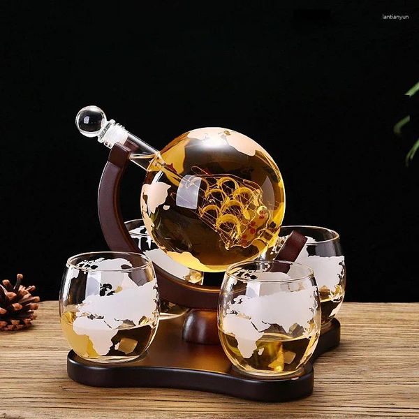 Produits de bar Globe Wine Conteer Board Cadre en bois Verre de voile Vodka Global Craft