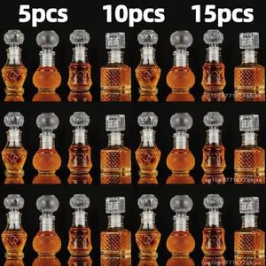 Outils de bar 5 10 15 PCS Whisky Liquor Bottle 50ml Dispensateur en verre mignon mini-alcool cadeau Gift Mariage Déganteur de vin de vin de vin de vin Set Bar 231218