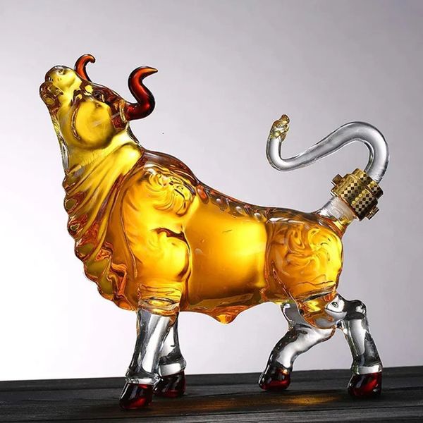 Herramientas de bar OX YEAR Whisky Glass Cow Decanter Whisky Animal Bull Shaped Home Bar Botella de vino para licor Scotch Drinkware Regalo 1L Glassses 231107