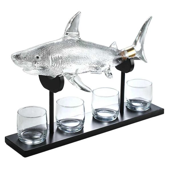 Outils de bar-canton de vins Shark en forme de support utilisé pour les cadeaux de restaurant Handmade Blow Mouded Luxury 240426