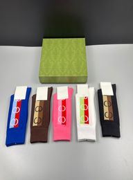 Barroque Cartas Diseñador de diseñadores Socks Marca de moda Soft Cotton Man Hosiery 7 Estilo Carmero de personal CAPA SOCK6202952