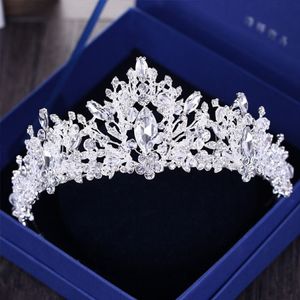 Barroco de lujo Cuentas de diamantes de imitación Corazón Tiara nupcial Corona Diadema de cristal plateado Velo Tiaras Accesorios para el cabello de boda Tocados C19332k