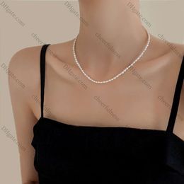 Collier baroque de perles de Grain de riz pour femmes, chaîne de clavicule Xiains, collier de tempérament pour femmes polyvalent
