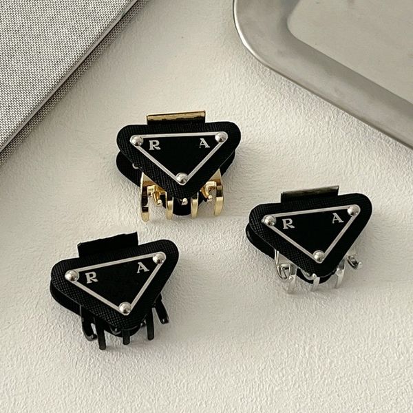 Barrettes Triangle High Sense Fashion Clamp Nouvelles Femmes Pinces de Petite Taille Designer Marque Bijoux Noirs Magnifique Design Pinces à Cheveux en Métal