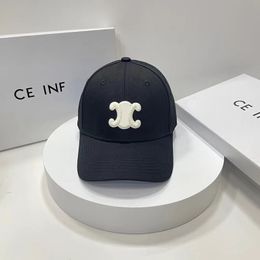 Casquette de baseball Designer Chapeau Caps Luxe Unisexe Solide Imprimé Géométrique Ajusté Ferme Toile Avec Hommes Sac À Poussière Snapback Mode Sunlight Man Wom