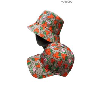 Gucci Guccie GG Вы Gorra de béisbol Diseñadores Sombreros Bola de lujo Diseños de fresas Estilo deportivo Viajes Ropa para correr Sombrero Temperamento Gorras versátiles Multiple'