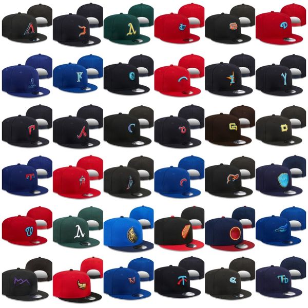 Capes de baseball Designer Hat Sale Mens Luxury Broidered Couleurs réglables Chapeaux Back Letter Boule Boule Boule Boule Hat Hat Hat Hat Men Cap Cap Cap Cap versions