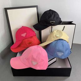 Gorras de béisbol Diseñadores Lujos Gorra de béisbol Carta de color sólido Sombreros de lengua Lado Deportes Orgulloso Temperamento Cien Toma Pareja Casual Viaje Sombrilla Sombrero Bueno Niza