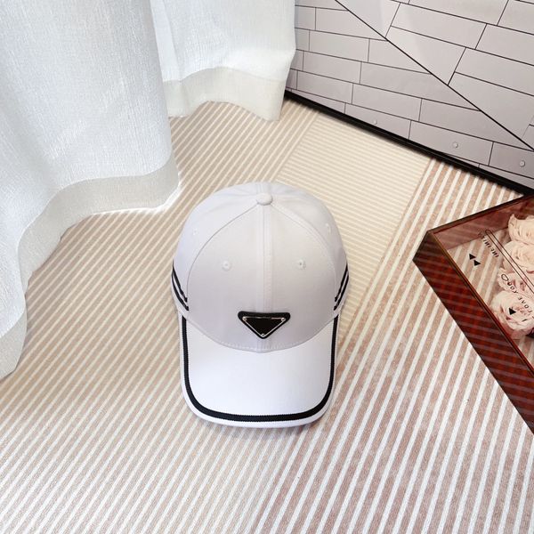 Chapeau de baseball Étoile féminine même Casquette de baseball Casquette triangle inversé Mode polyvalente Chapeau de soleil