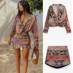 Basic Casual Jurken Boho Geïnspireerde bloemenprint jurk vrouwen bodycon jurk met lange mouwen V-hals sexy dames feestjurk chique jurk lente zomerjurk 230718