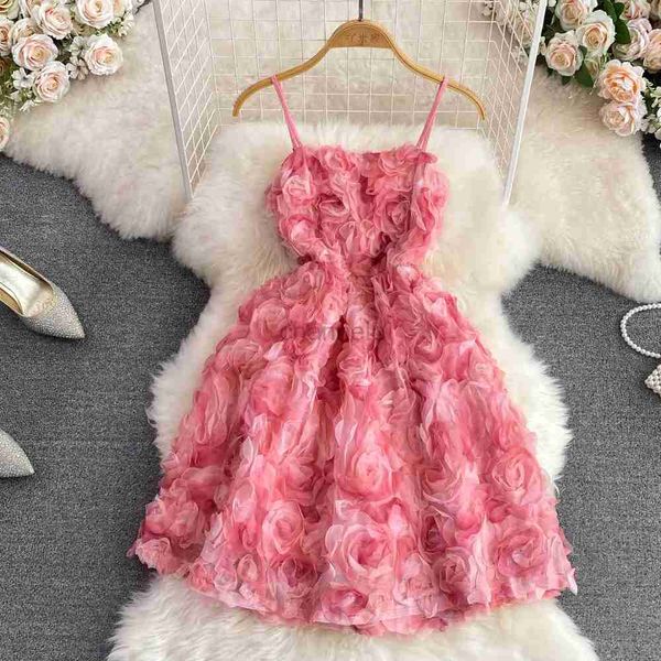 Robes décontractées de base Chic Femmes robe rose 3D Flower Spaghetti Strap A-Line Lace Up Robes 2023 Summer Romantic Beach Vestidos 240419