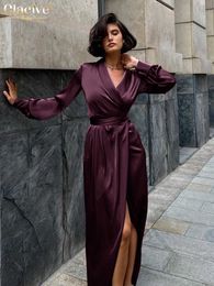 Robes décontractées de base Clacive Sexy Lâche Violet Satin Robe Midi Élégante Col En V À Manches Longues En Dentelle Fendue Femmes 2023 T230825