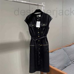 Basic Casual Dresses Designer 2023 Diagonale schouder Nieuwe boog de Triomphe Metalen knop Handige militaire jurk taille druppel mouw riem vrouwen jln1