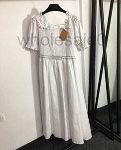 Basic casual jurken Designer 2023 Hot verkopen sexy strappy u-vormige rugloze gegolfde kraag rand bubbel korte mouwen jurk pyxg