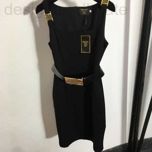 Basic Casual Dresses Designer 2023 Nieuwe temperament briefpatroon Hardware Schoudergesp riem taille Vest Slim Fit -jurk 130J