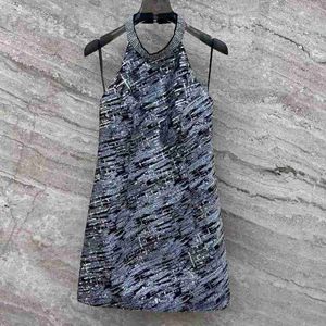 Basic Casual Dresses Designer 2024 Early Spring New Celebrity Small Standing Neck Hanging Design met Dingdiamond Decoratie mode eenvoudig mouwloos paar J00